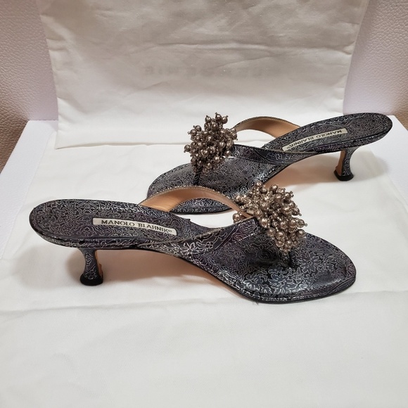 MANOLO BLAHNIK Kitten Heel Sandals - Picture 2 of 4